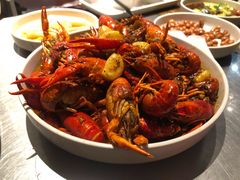 -龙巢盱眙龙虾·牛蛙·烧烤宵夜(八卦岭店)