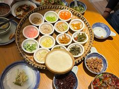 -包整·丝娃娃(一览甲秀楼风景店)