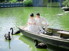 -爱我旅拍婚纱摄影(大理店)