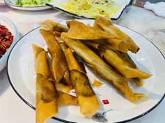 荠菜虾仁春卷-川悦壹号·川菜(蠡溪路店)