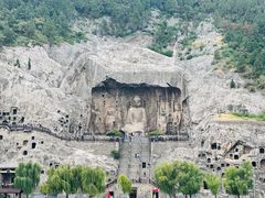-龙门石窟