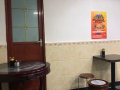 -重庆火红麻辣烫(伟超置业大厦店)