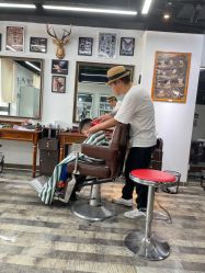 -纯剪男士理发馆·烫染专业店