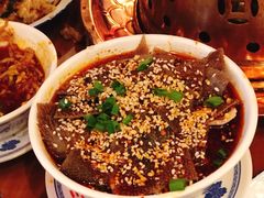 -炉小二铜锅牛蛙•川湘菜(三里屯店)