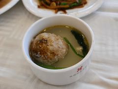 蟹粉狮子头-怡园饭店-餐厅(四望亭店)