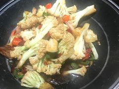 -黄泥岗·地道湖北菜(奥特莱斯店)