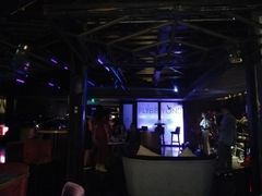 -Cloud Lounge & Living Room