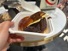 -HOT CRUSH趁热集合·现烤面包(环球港店)