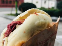 腊牛肉夹馍-杨天玉腊牛羊肉店