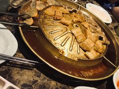 -猪啊牛呀羊啊铜盘烤肉(正大广场店)