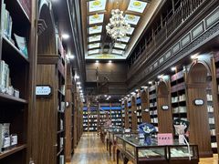 -武汉大学图书馆·文理学部总馆