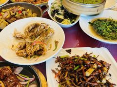 -侬佳蒸菜馆(听潮店)