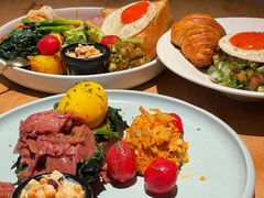 牛舌班尼迪蛋裸麦面包-翠贝卡&Mama Kelly Brunch Coffee(河西店)