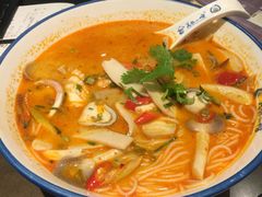 -美奈小馆·越南料理(中航城君尚购物中心店)
