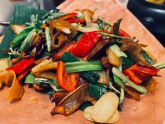 杏鲍菇炒牛肉-云海肴·汽锅鸡·云南菜(苏州中心店)