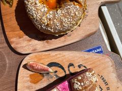 -Catch Bagel(芳草地店)