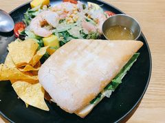 -HELLO 27 意面·沙拉·帕尼尼