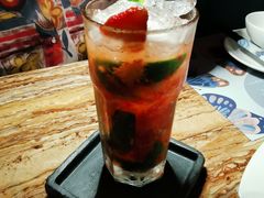 鲜草莓莫西托-蝴蝶汇音乐酒馆(罗湖店)
