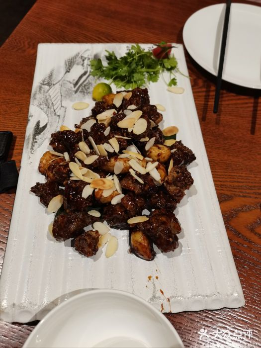 陆壹捌餐厅(五大道店)黑蒜子牛肉粒图片