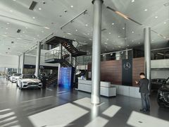 -天津波士信达奔驰4S店(卫津南路店)