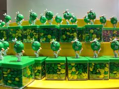 -m豆巧克力世界(上海世茂广场店)