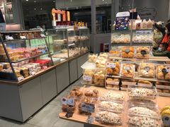 面包甜点陈列柜-BreadTalk面包新语·烘焙蛋糕(领展购物广场店)