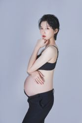 点击看大图 -专注孕妇照亲子照·纪田摄影