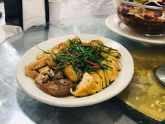 -YI PIN JU 一品居中餐厅 中国超市