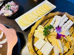 -滇釜火锅·能喝汤的火锅(车公庄店)