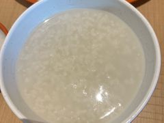 -桔子酒店(上海西藏北路地铁站店)