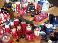 零售区-星巴克(深圳宝能太古城南区店)