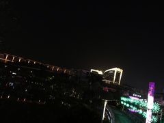 -星巴克(南宁民歌湖店)