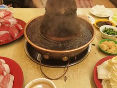 -洞庭洲·防空洞火锅·烧烤·铜锅涮肉(新百广场店)