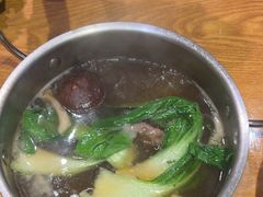 -呷哺呷哺(普陀乐购真北店)