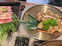 -草家酱蟹炭火烤肉店(珲春南路一店)