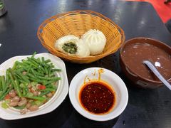 -郑家包子牛肉拉面(尚勤路店)