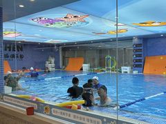 -戊辰亲子游泳俱乐部