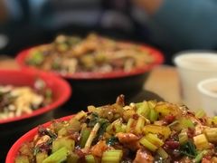 鸡肉炒米粉-玲玲米粉·新疆现炒米粉(大十字总店)