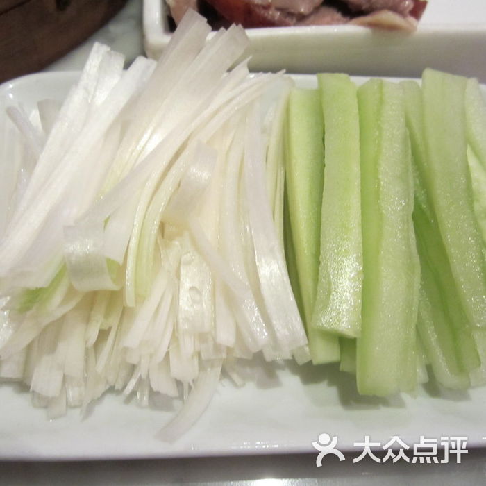 汉舍中国菜馆汉舍果木烤鸭配料 黄瓜 大葱图片-北京其他中餐-大众点评