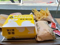 -麦当劳(龙洞店)