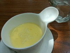 -燕庭·纯燕窝·甜品下午茶(南京西路店)