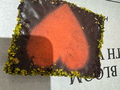 -HOT CRUSH趁热集合·现烤面包(上海环球港店)