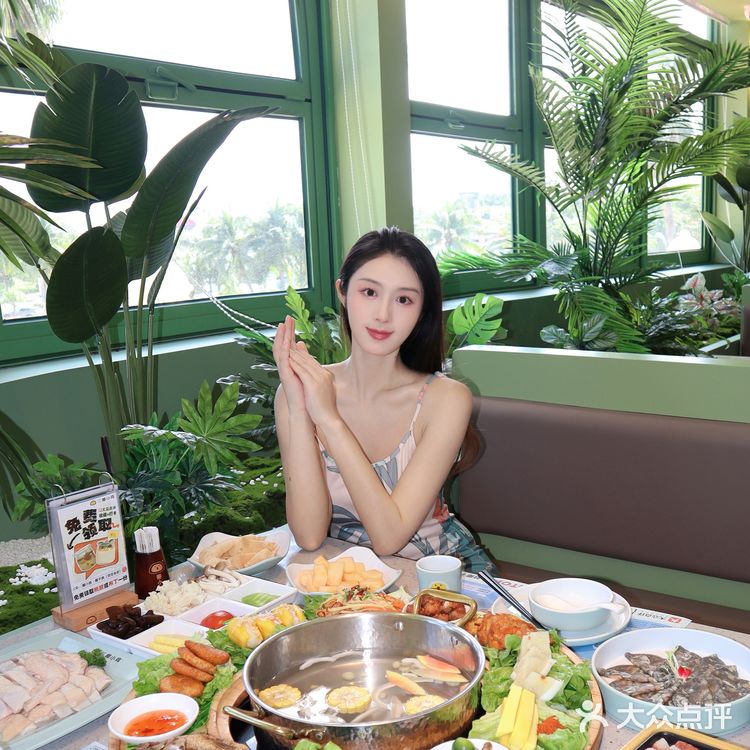 亚龙湾Zui好吃的椰子鸡🥥—椰小鸡