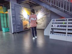 -极限PLAY运动娱乐新世界·团建派对表演休闲馆·室内高空游乐园