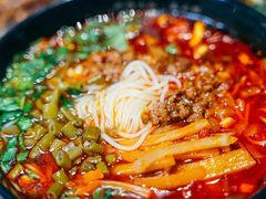 -新哥小串·臭米线(风尚米兰店)