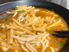 香菇肉丝米粉-龙记桂林米粉(国贸一九九五年店)