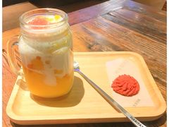 杨枝香芒-栖巢咖啡(天鹅湖万达低碳店)