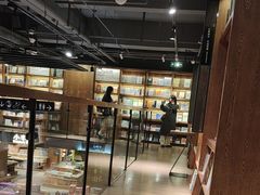 -半山书局(新世纪商城店)