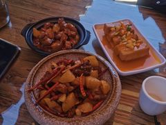 -隔壁老王·家常云南菜(花巷店)