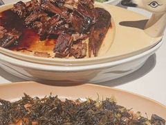 -八府香鸭·啫啫煲(华山路店)